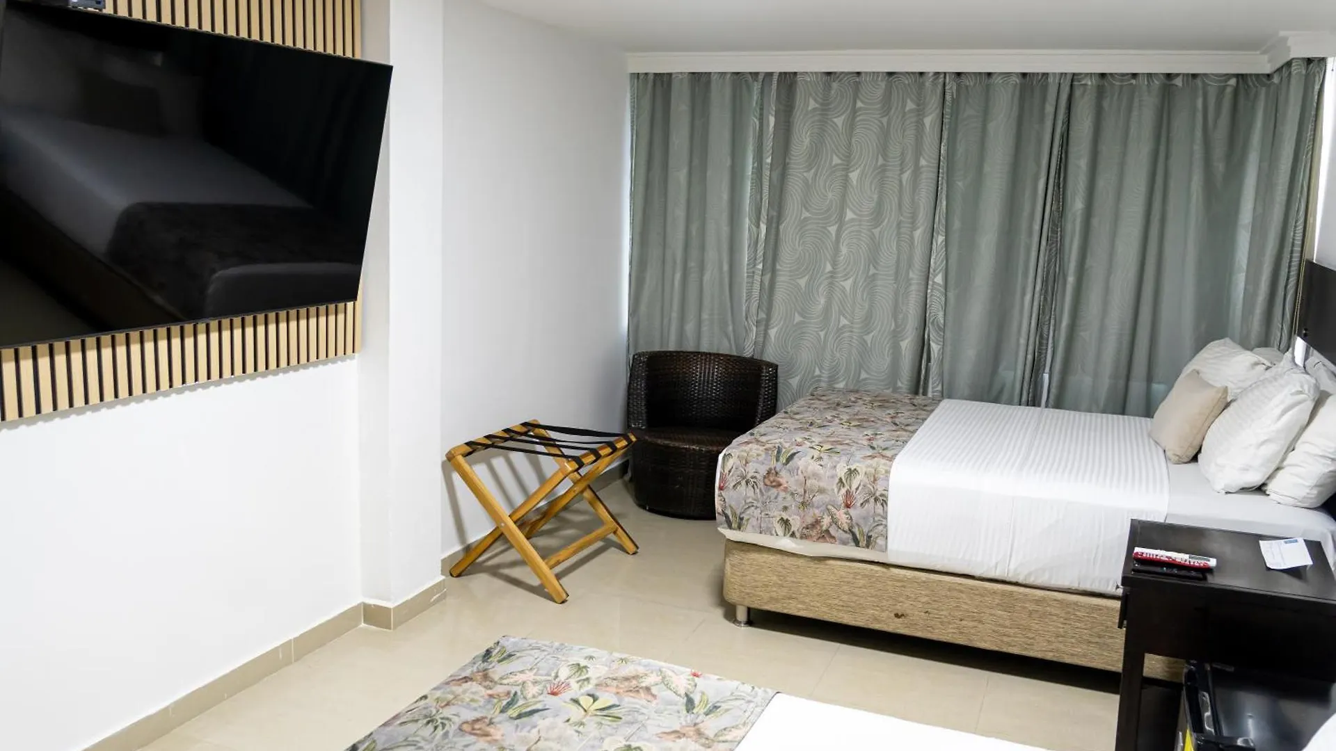 Hotel Arhuaco Rodadero Santa Marta