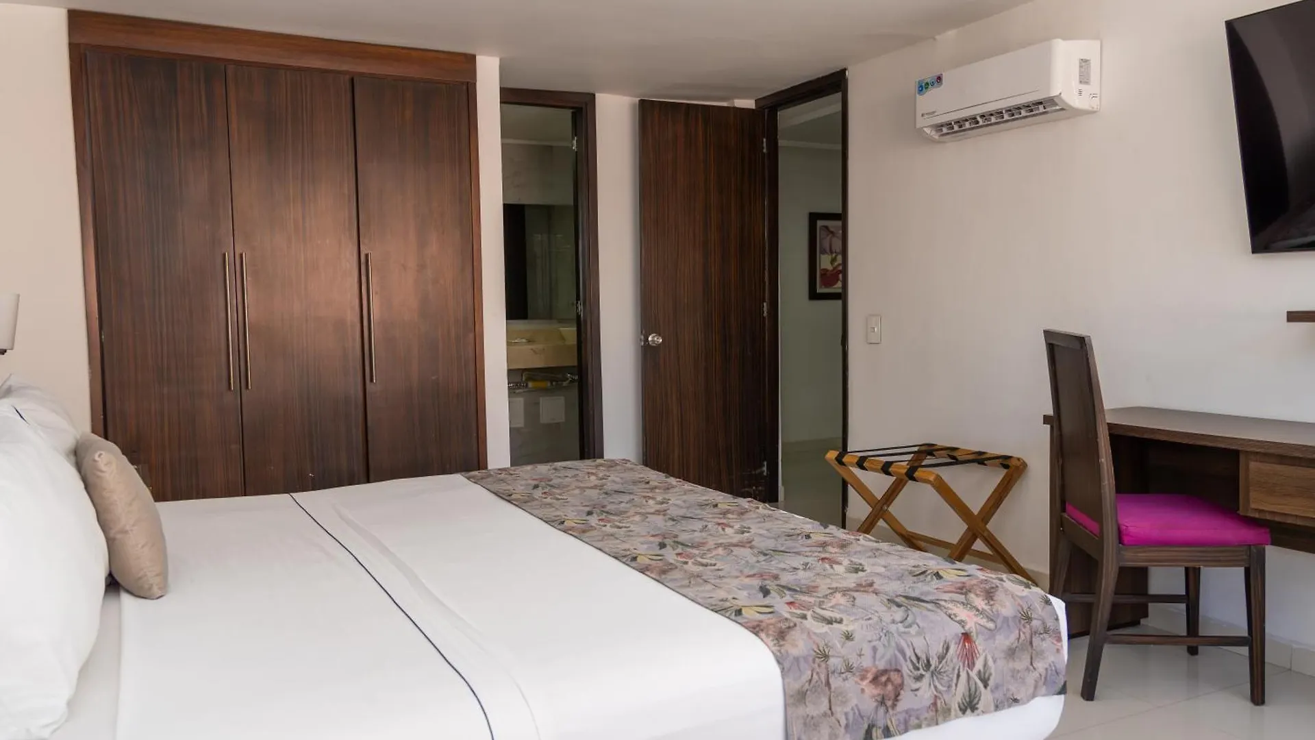 Hotel Arhuaco Rodadero Santa Marta