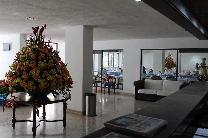 Hotel Arhuaco Rodadero Santa Marta  4*, Santa Marta (Magdalena)